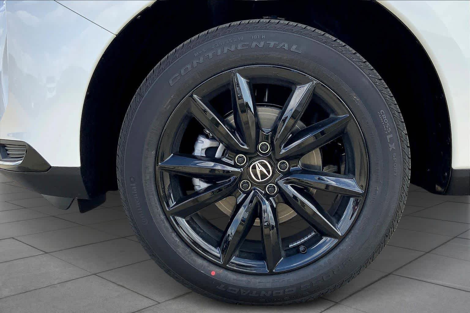 New 2026 Acura RDX SH-AWD image 12