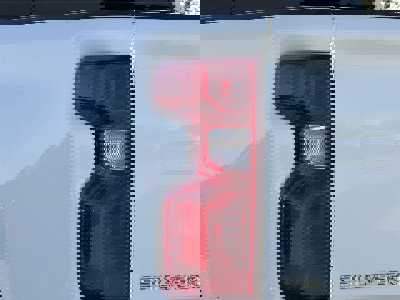 Used 2024 Chevrolet Silverado 2500 LT image 7