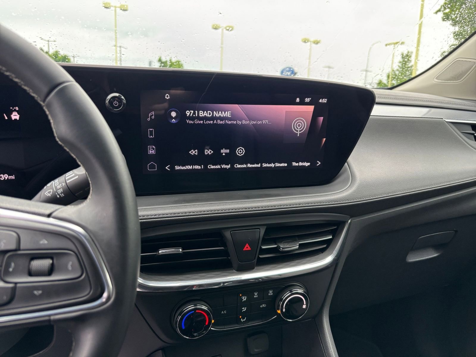 Used 2025 Buick Encore GX Preferred AWD/4WD image 21