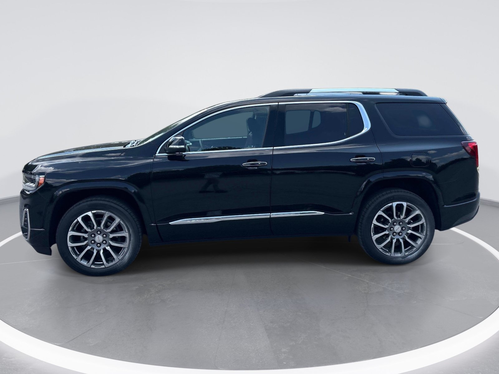 Used 2023 GMC Acadia Denali w/ Denali Ultimate Package AWD/4WD image 5