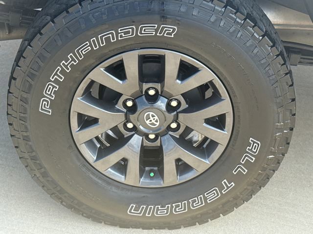 Used 2023 Toyota Tacoma SR5 RWD image 10