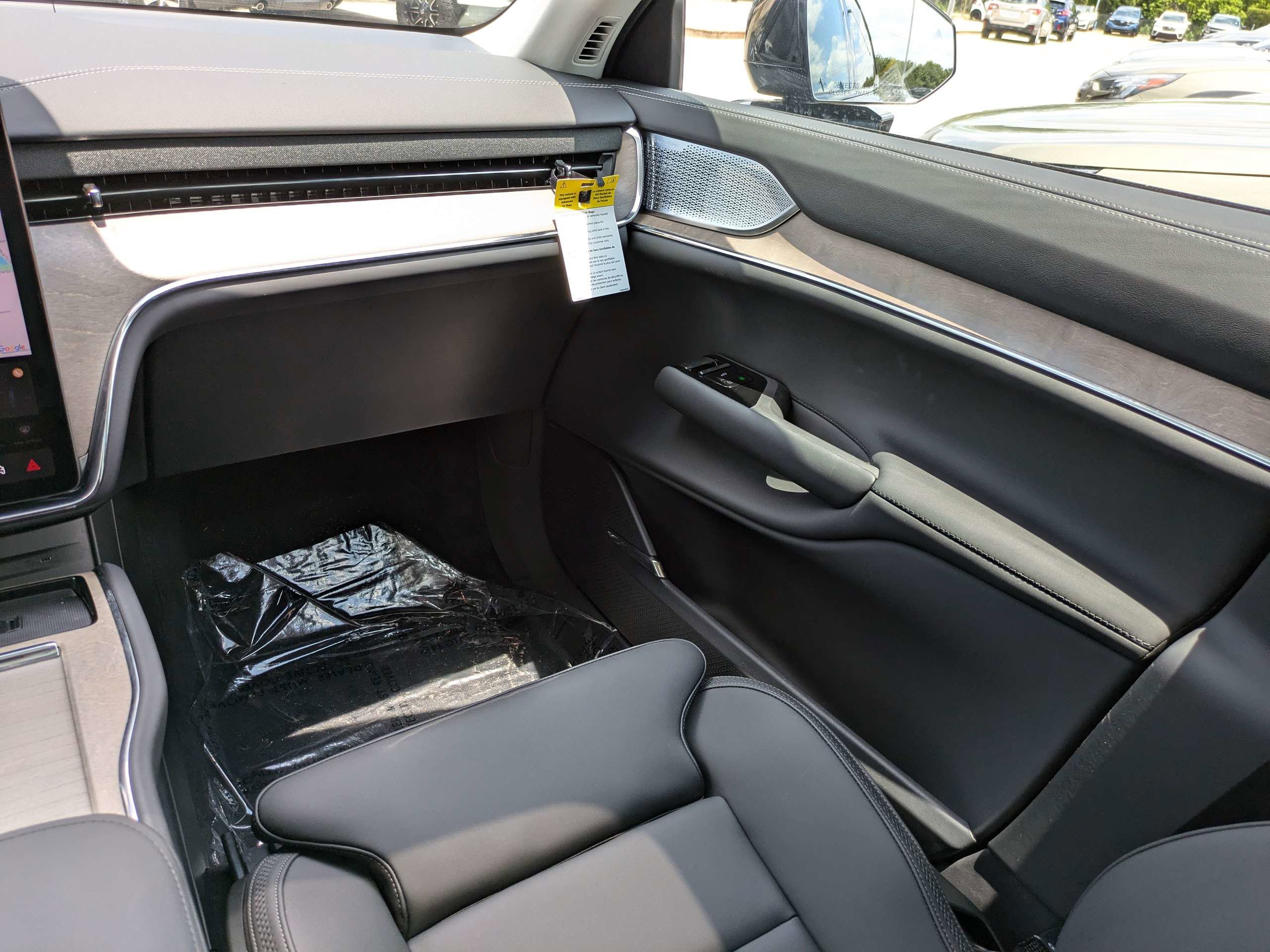 New 2025 Volvo EX90 Ultra AWD/4WD image 16