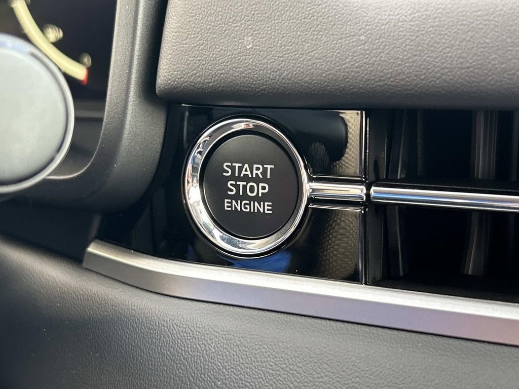 New 2026 Mitsubishi Outlander SE FWD image 33