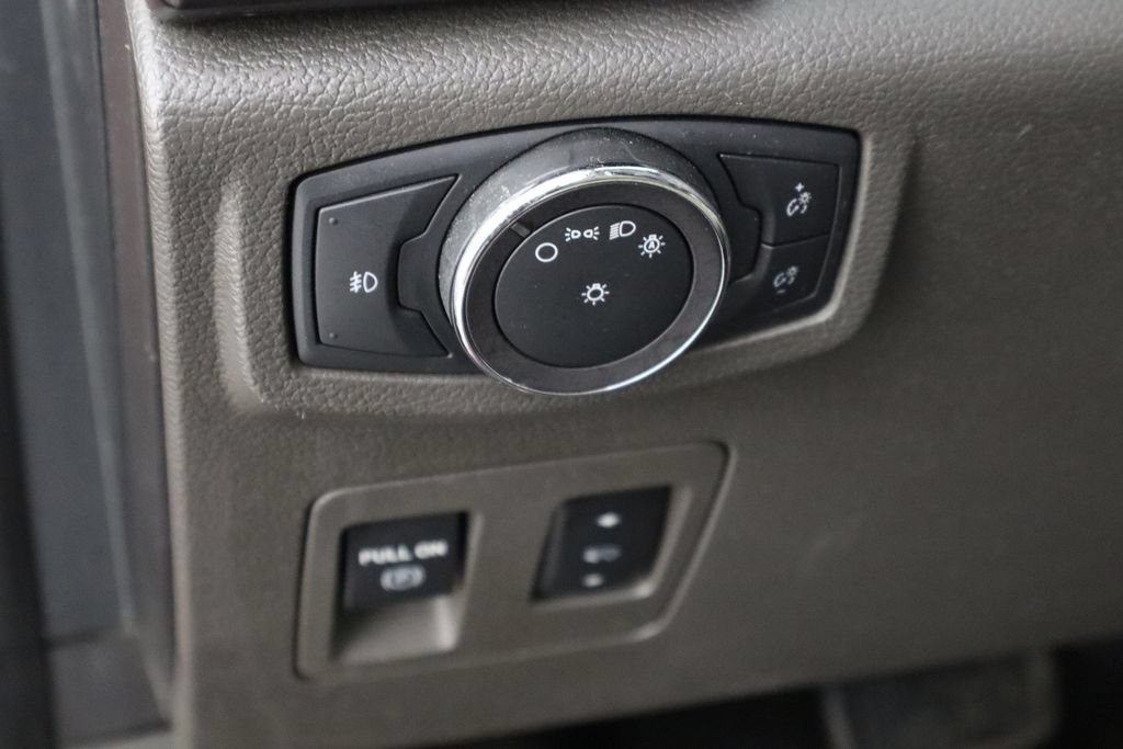 Used 2019 Ford Expedition Max Limited w/ Equipment Group 301A AWD/4WD image 23