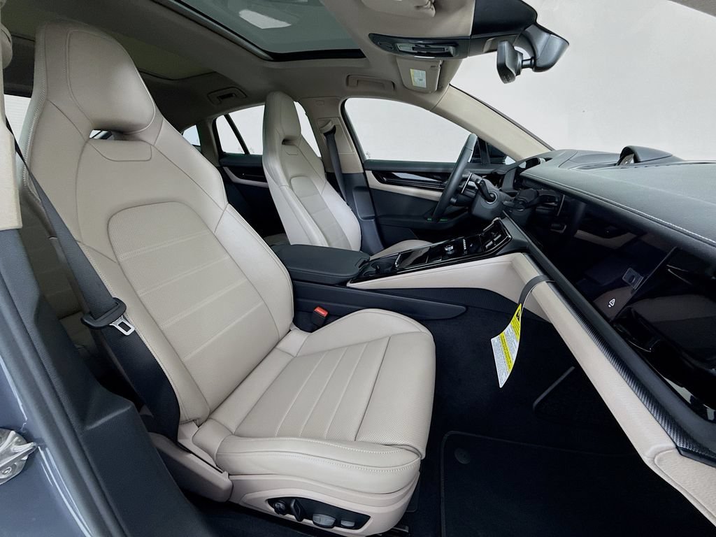 New 2026 Porsche Panamera RWD image 30