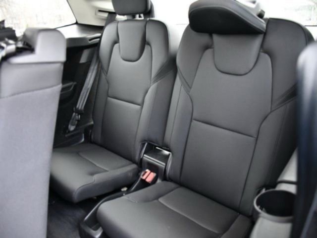 Certified 2025 Volvo XC90 B6 Plus AWD/4WD image 14