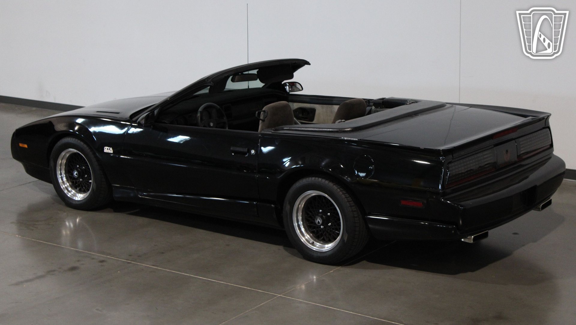 Used 1992 Pontiac Firebird Convertible RWD image 19