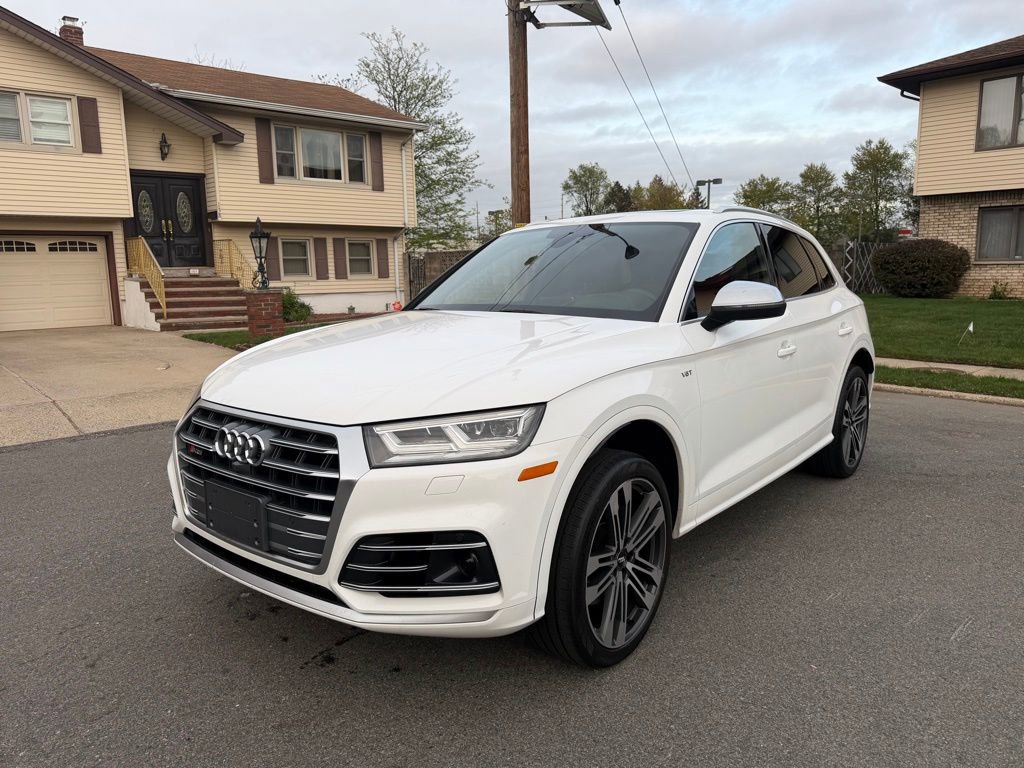 Used 2018 Audi SQ5 Prestige w/ Prestige Package AWD/4WD image 3