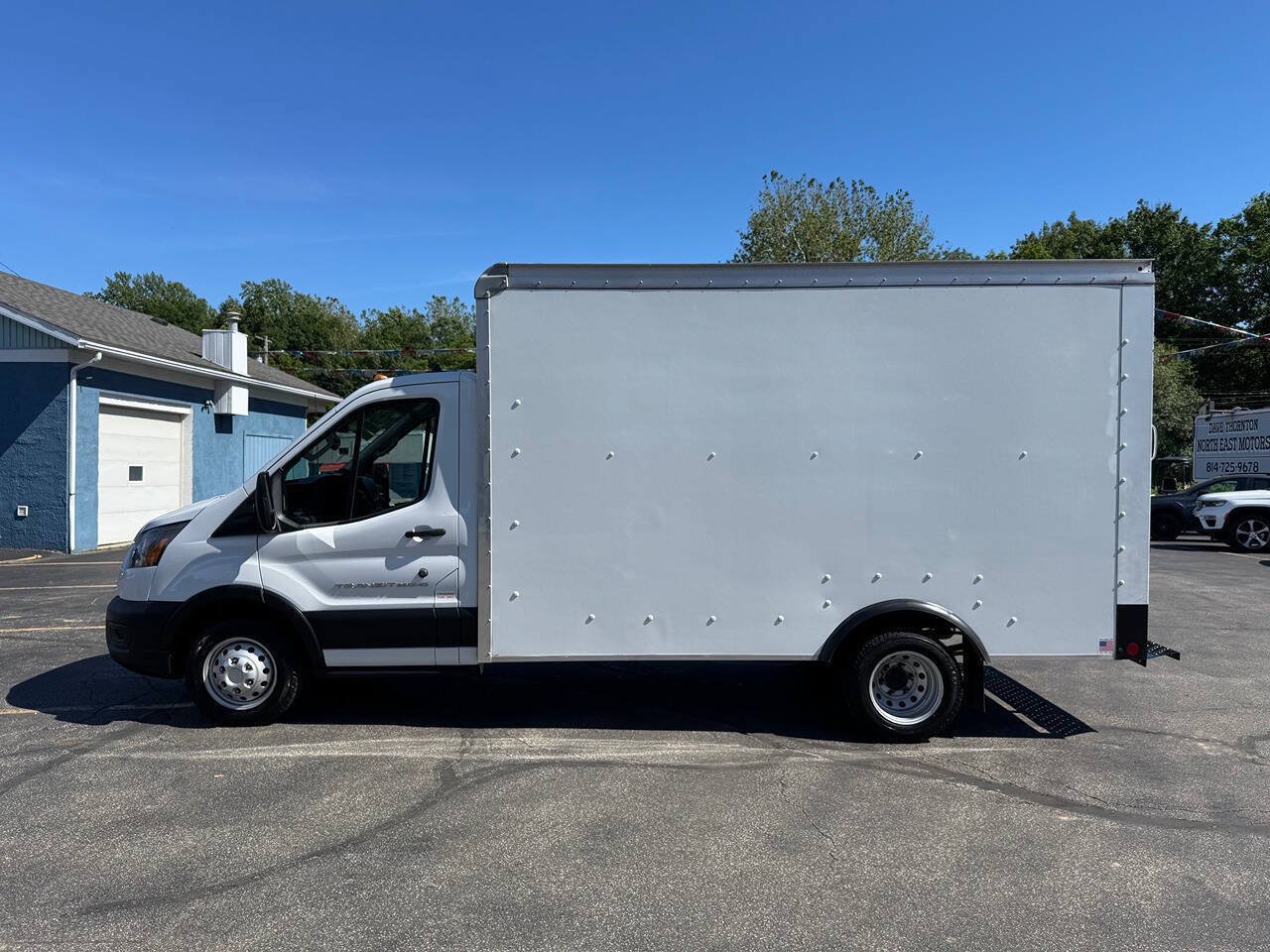 Used 2023 Ford Transit 350 DRW RWD image 6