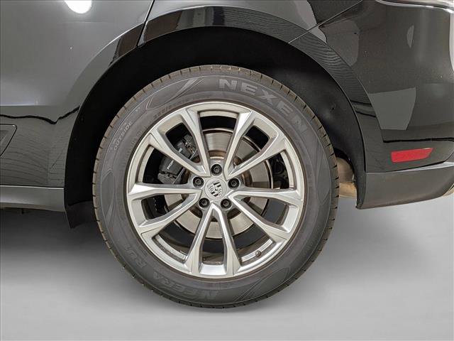 Certified 2024 Porsche Macan image 25