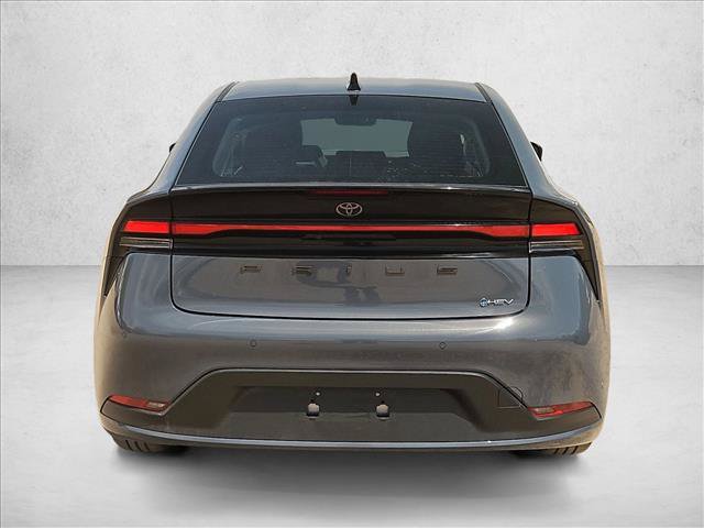 Used 2026 Toyota Prius LE FWD image 7