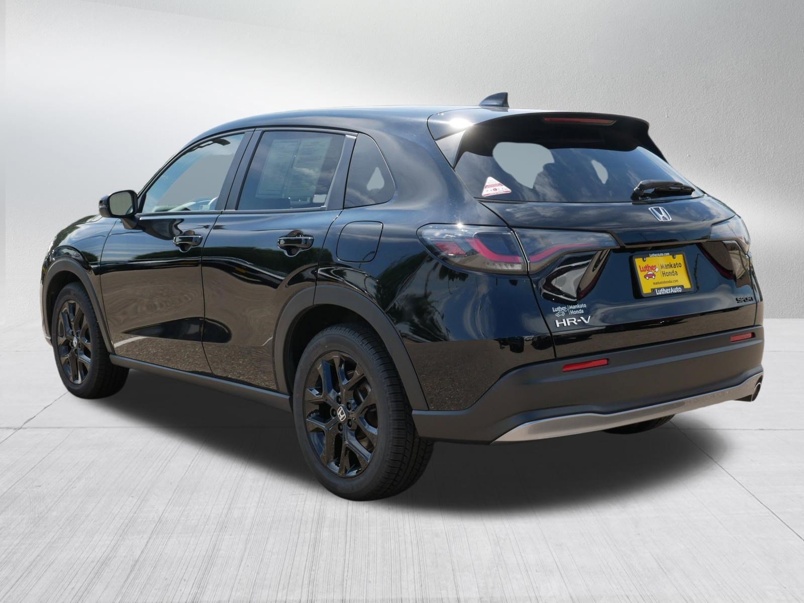 Certified 2024 Honda HR-V Sport image 5