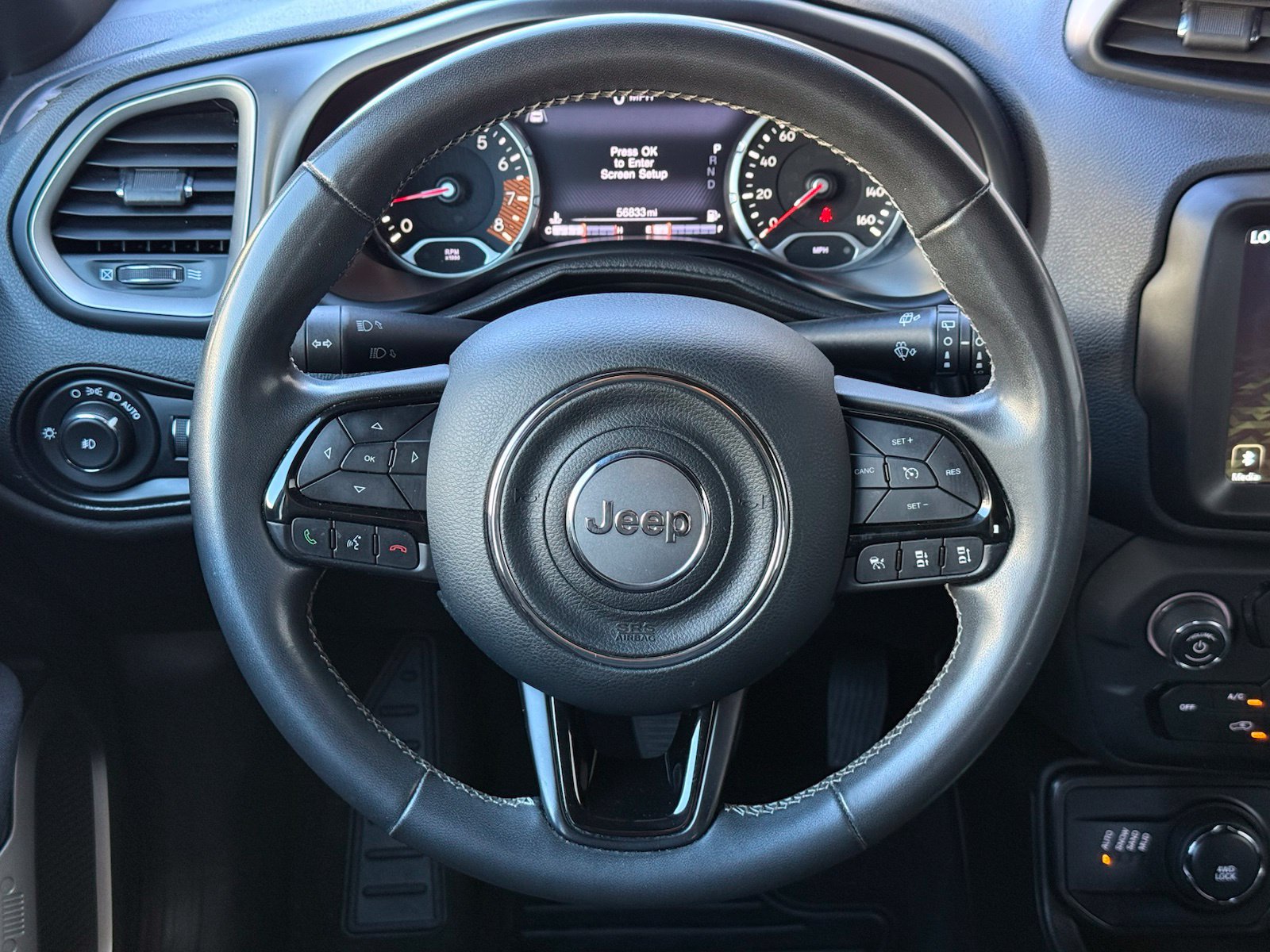 Used 2021 Jeep Renegade Latitude w/ Luxury Group II AWD/4WD image 25