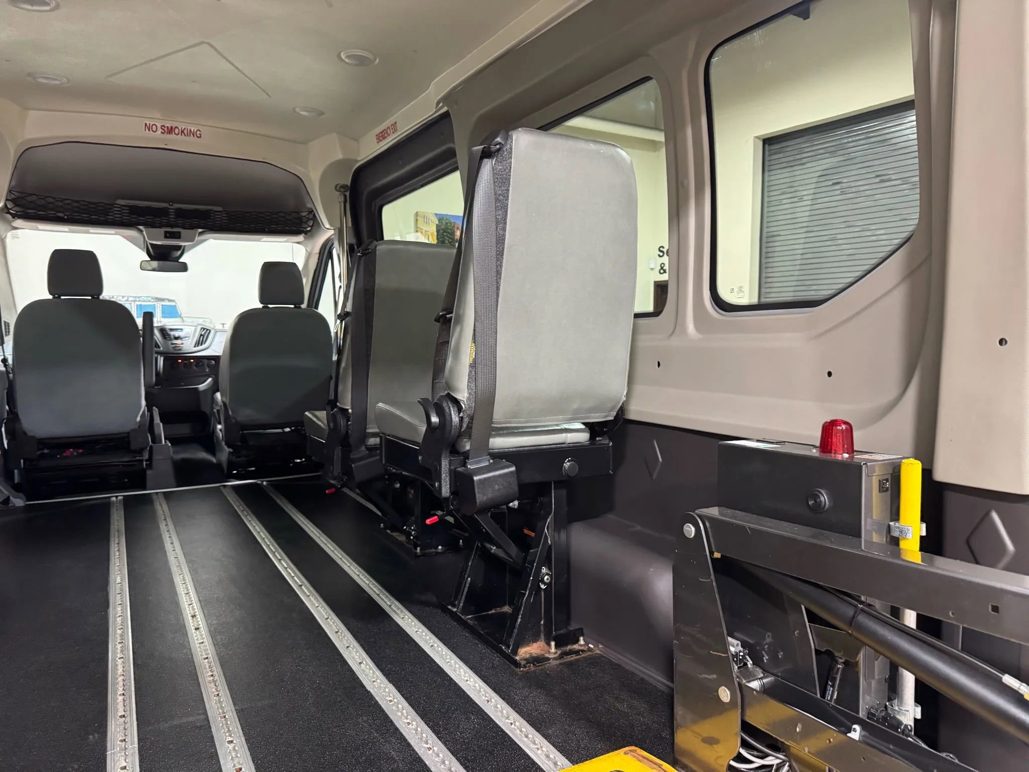 Used 2018 Ford Transit 250 148 Medium Roof image 57