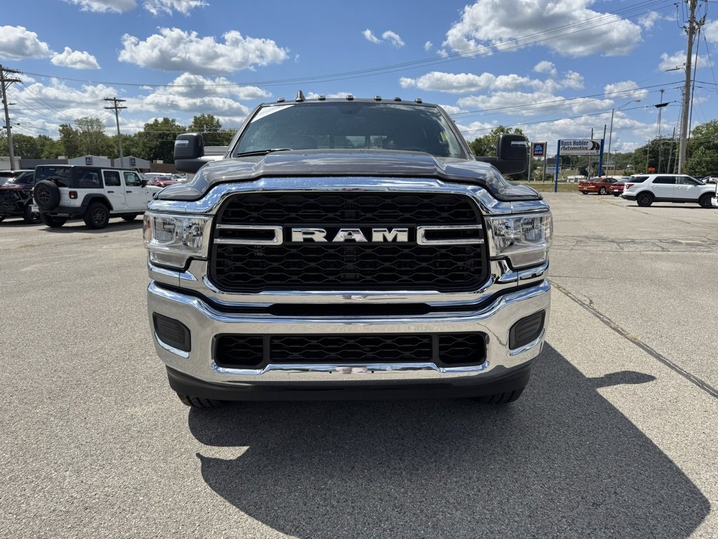 Used 2024 RAM 2500 Tradesman w/ Chrome Appearance Group image 10