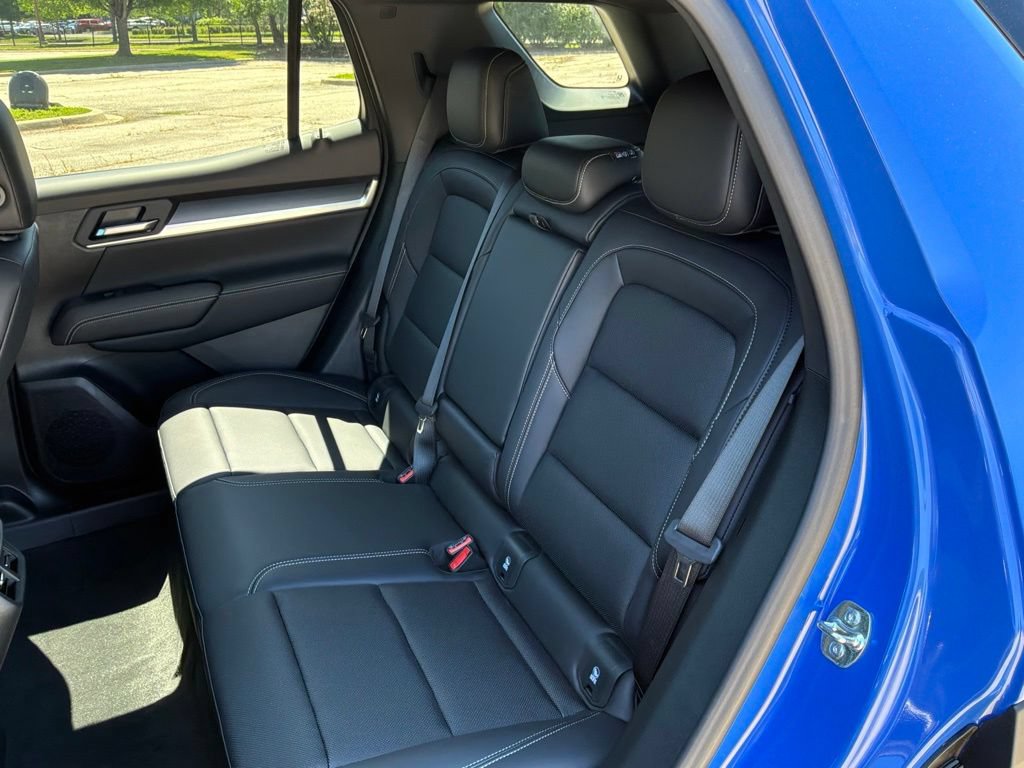 New 2027 GMC Terrain Elevation w/ Elevation Premium Package AWD/4WD image 37