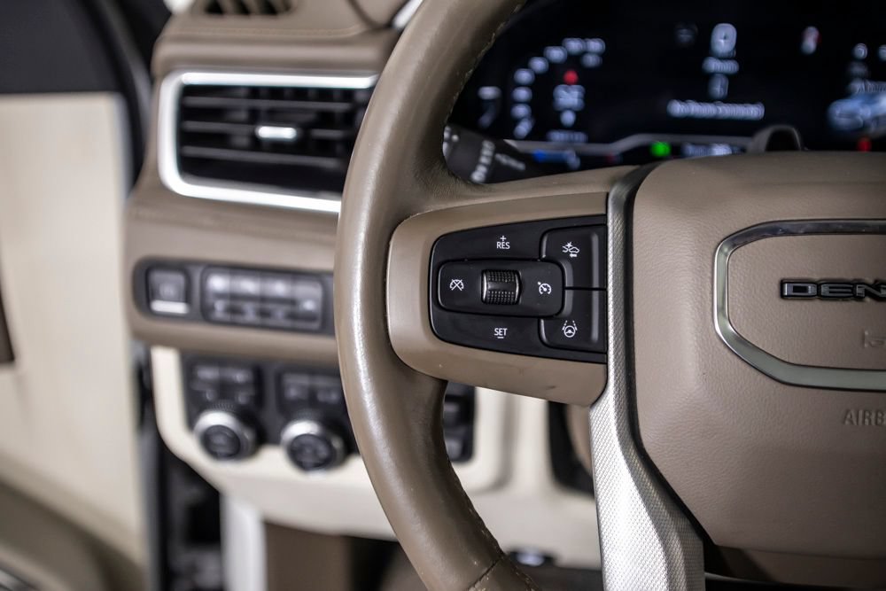 Used 2023 GMC Yukon XL Denali w/ Denali Reserve Package AWD/4WD image 42