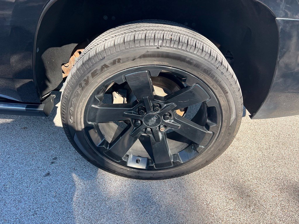Used 2019 Chevrolet Tahoe Premier AWD/4WD image 13