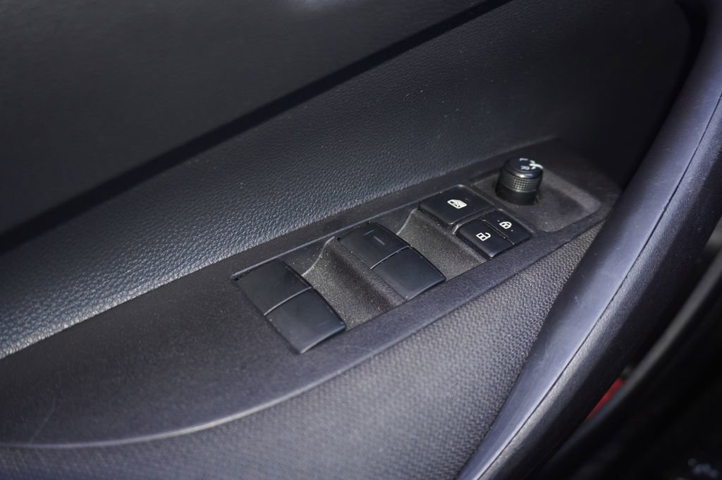 Certified 2025 Toyota Corolla LE image 12