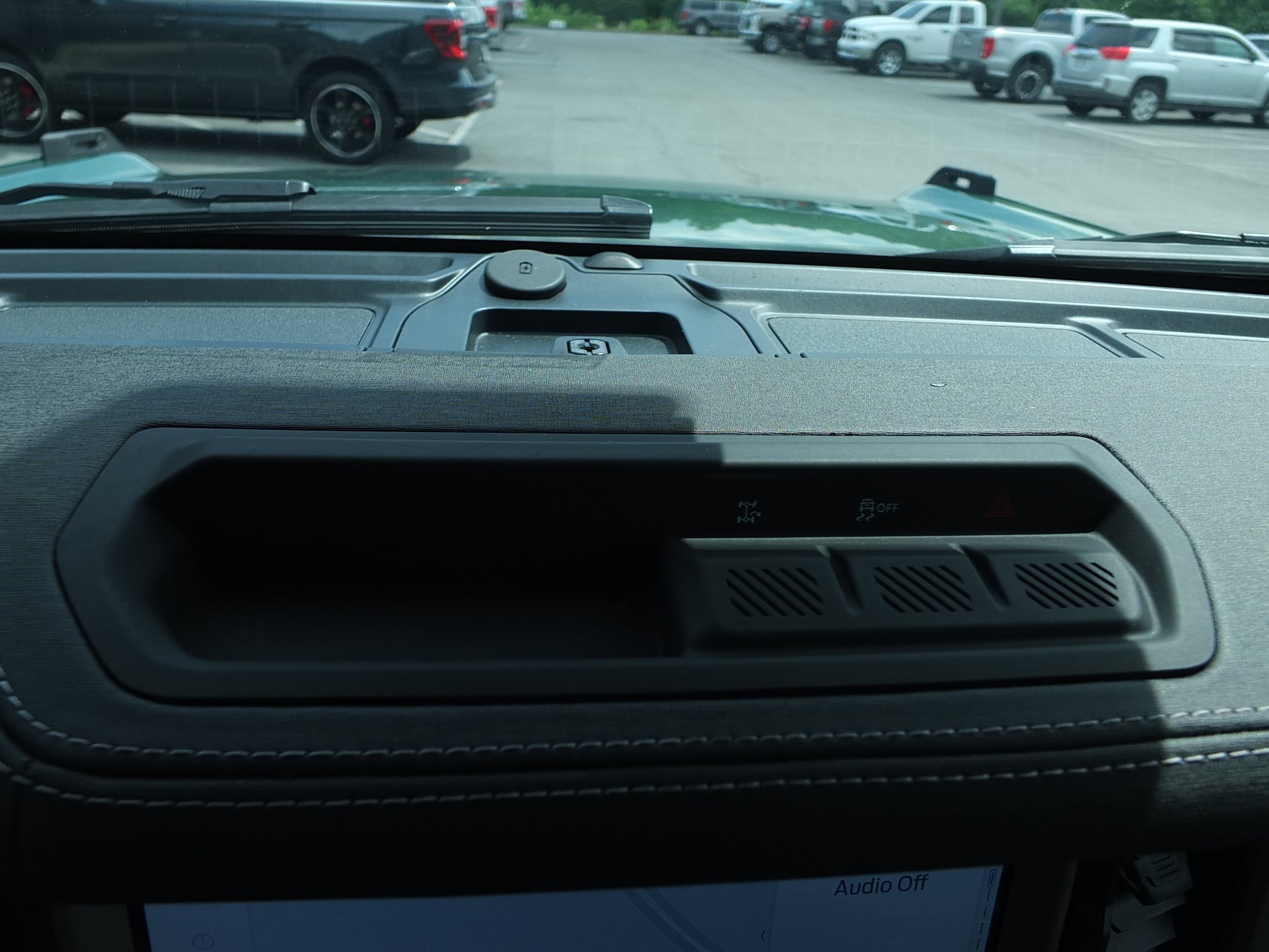 Used 2025 Ford Bronco Outer Banks AWD/4WD image 28