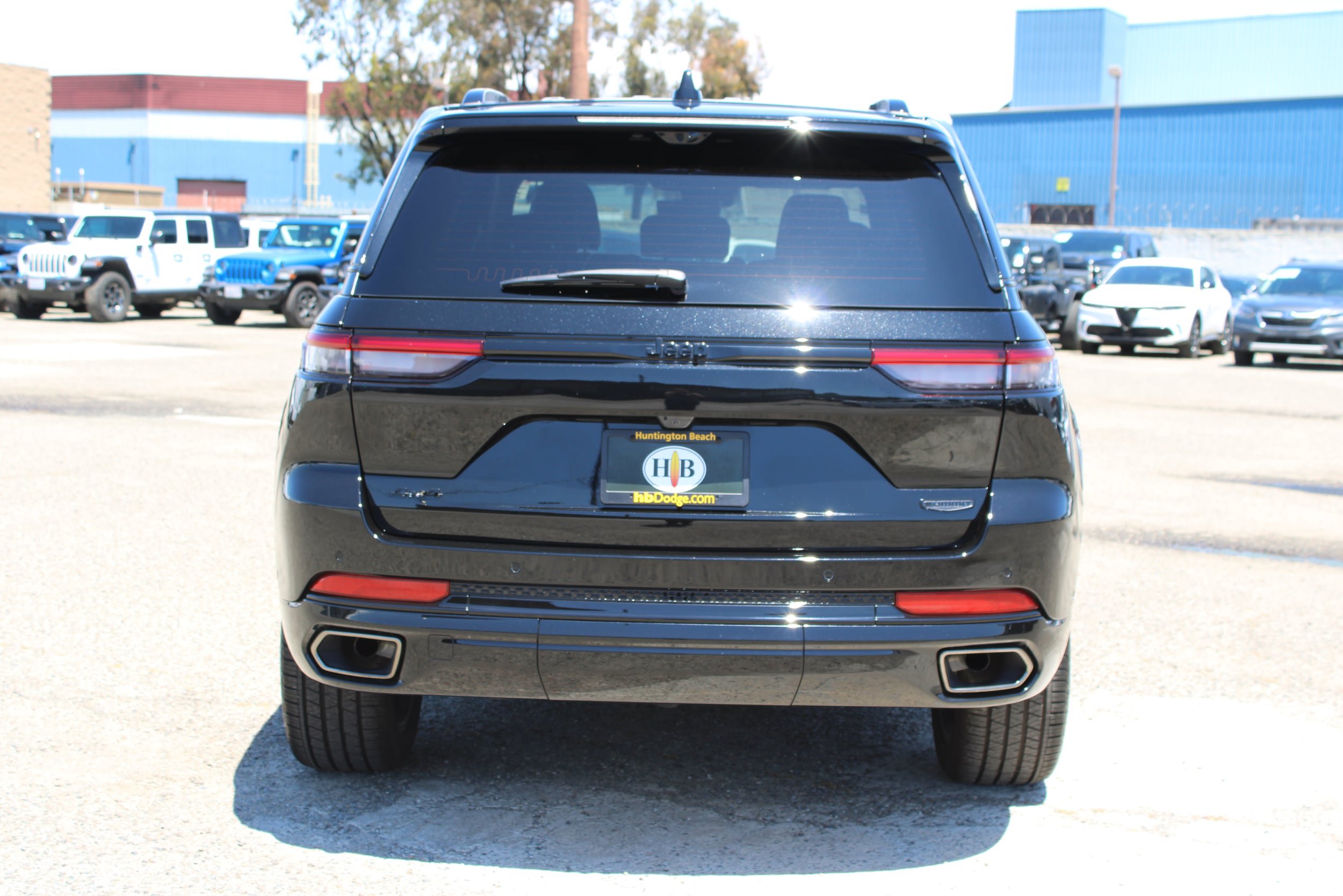 New 2025 Jeep Grand Cherokee Summit AWD/4WD image 4