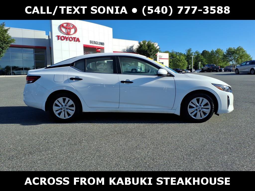 Used 2025 Nissan Sentra S FWD image 2