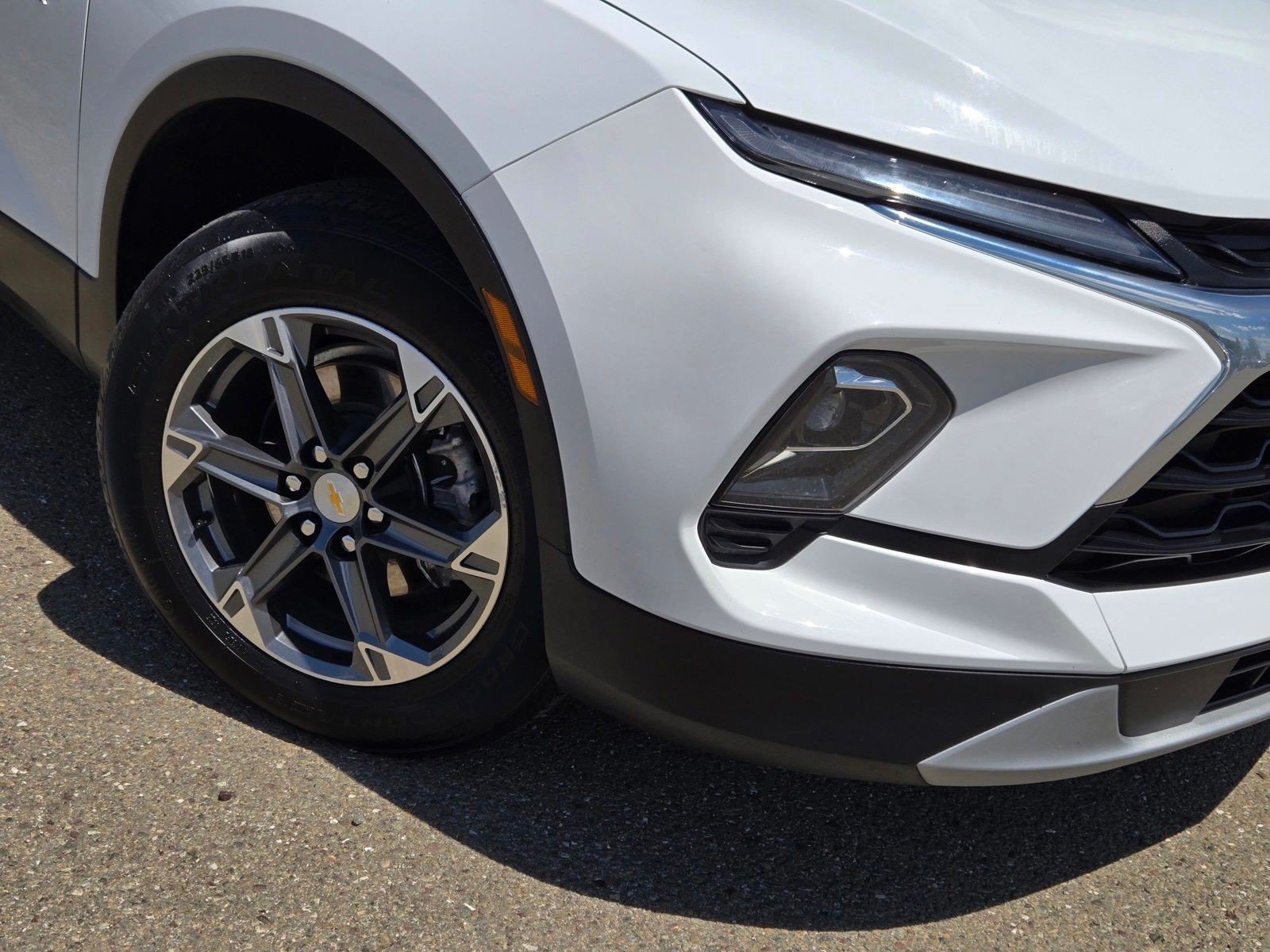 Used 2025 Chevrolet Blazer LT AWD/4WD image 10