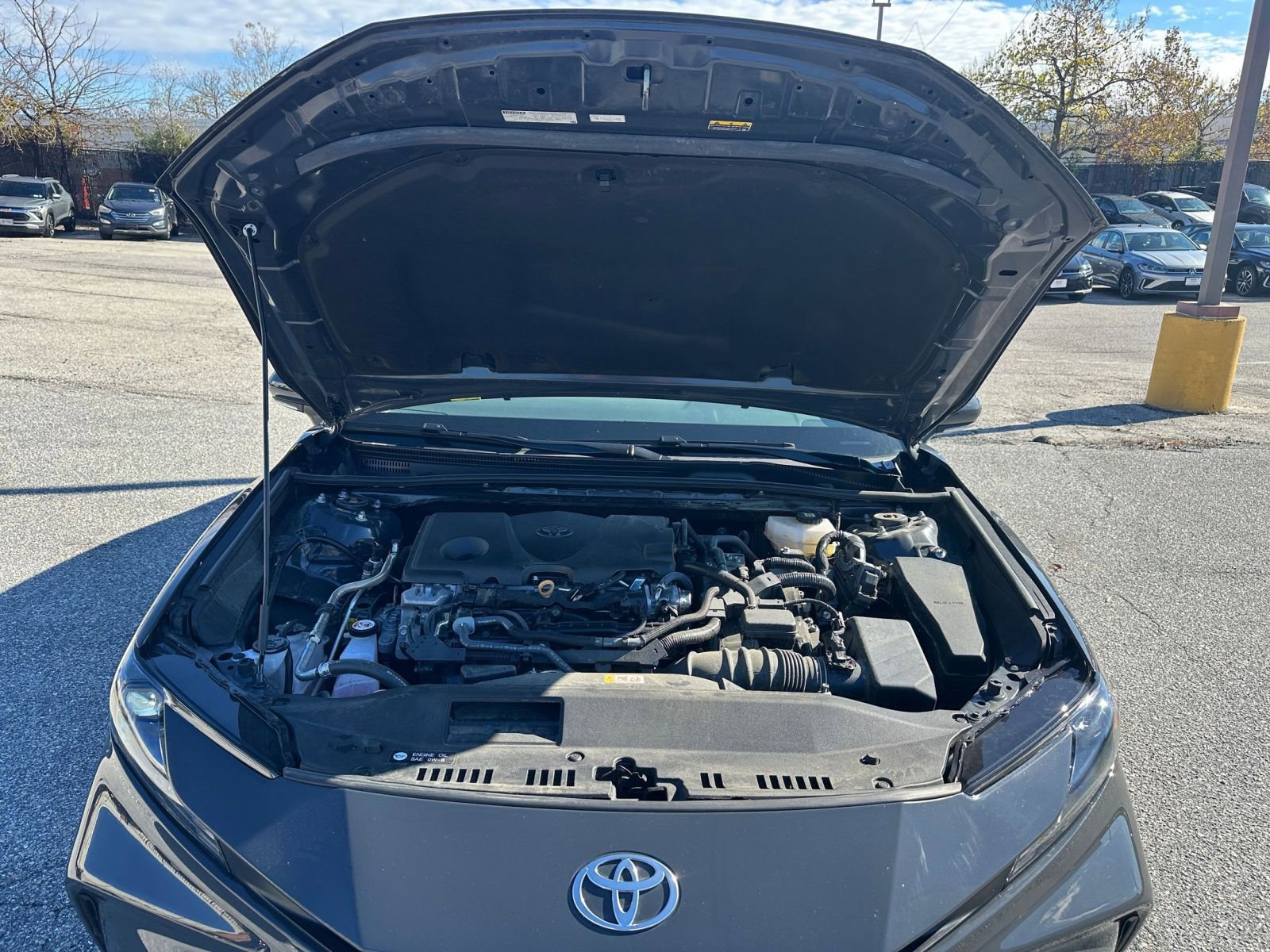 Used 2025 Toyota Camry LE image 31