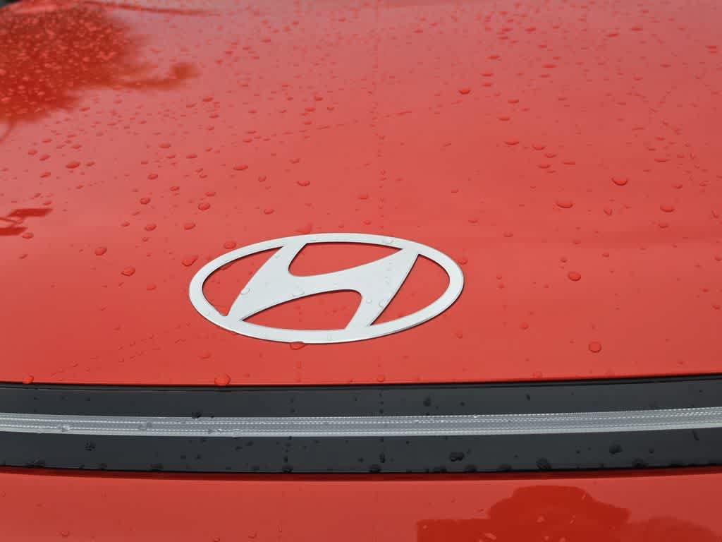 New 2027 Hyundai Kona SE FWD image 12