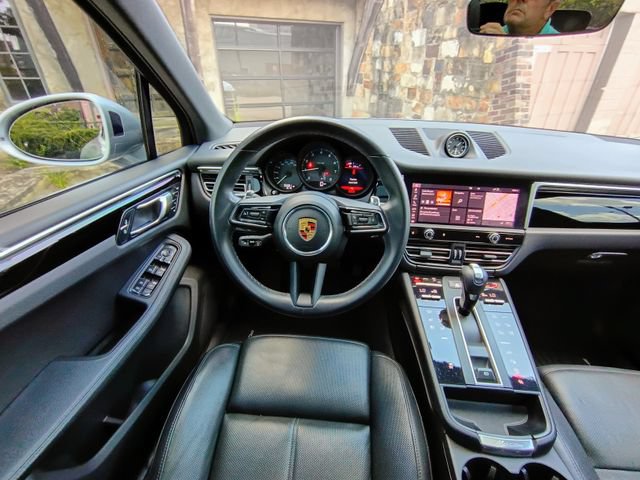 Used 2022 Porsche Macan AWD/4WD image 37