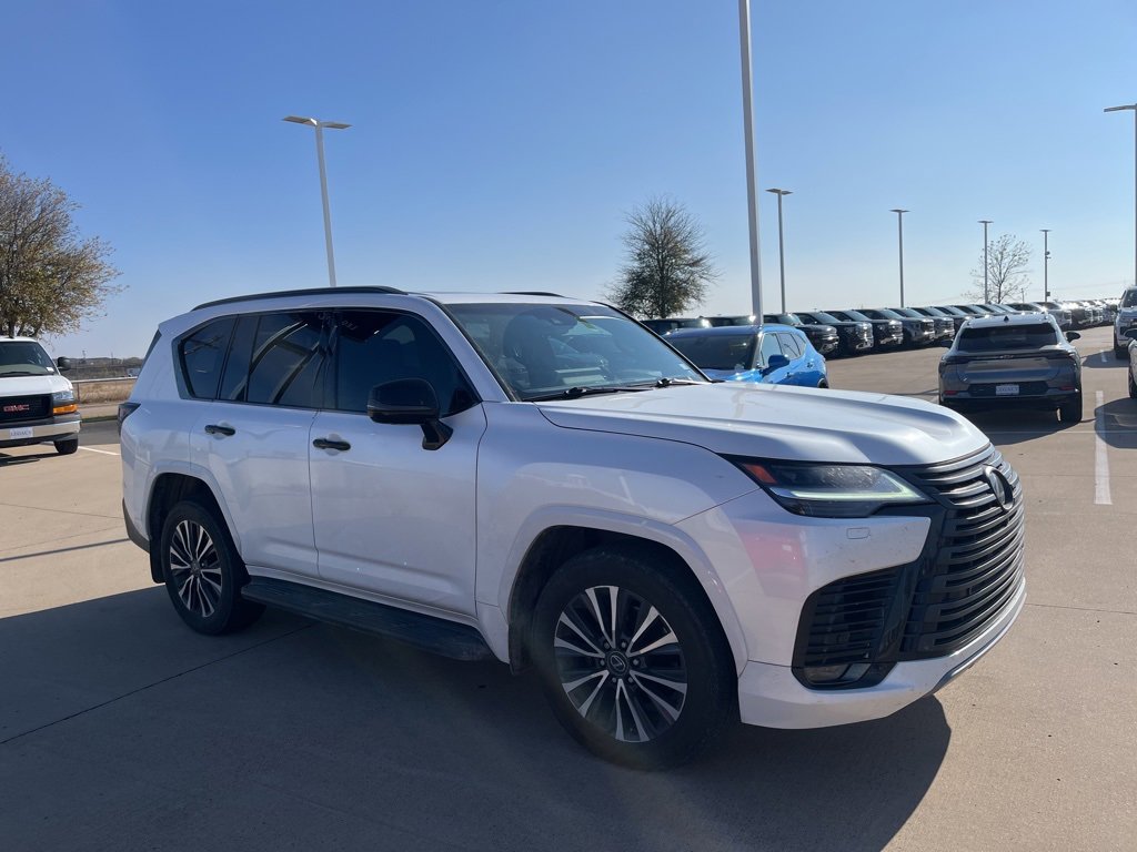 Used 2022 Lexus LX 600 4WD w/ Appearance Package image 7