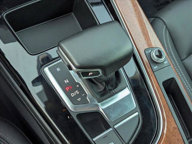 Used 2022 Audi A4 2.0T Premium w/ Convenience Package image 11