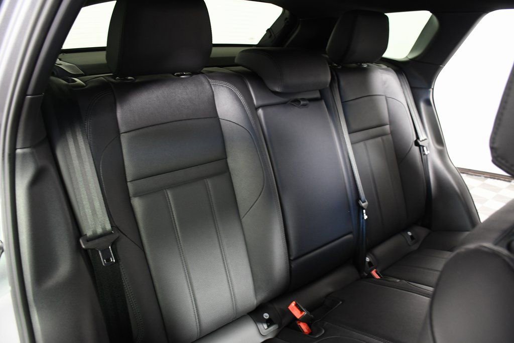 Certified 2025 Land Rover Range Rover Evoque Dynamic SE image 23
