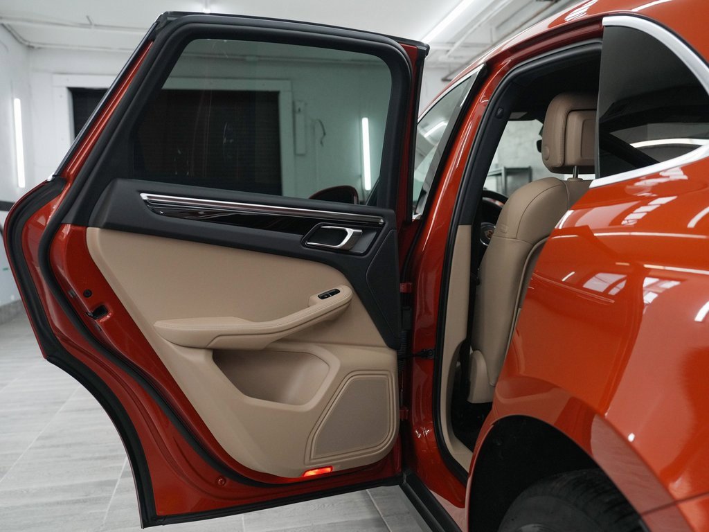 Used 2022 Porsche Macan S image 13