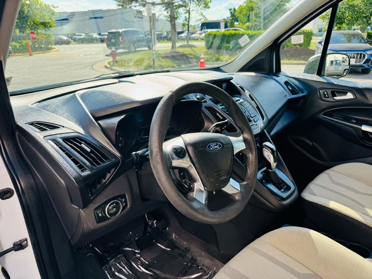 Used 2015 Ford Transit Connect XLT FWD image 30