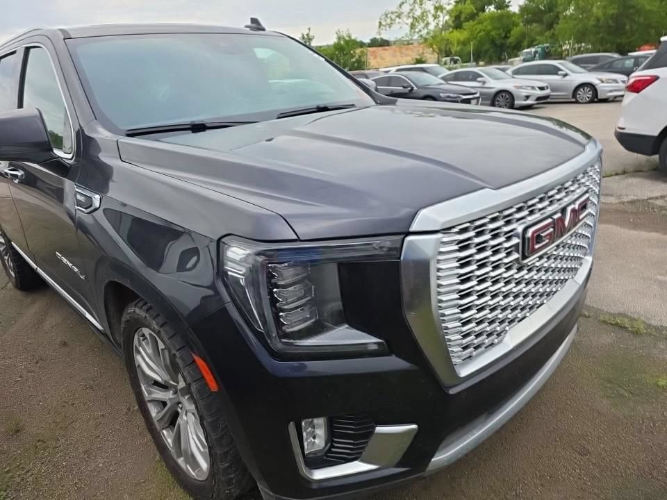 Used 2023 GMC Yukon Denali w/ Denali Reserve Package AWD/4WD image 2