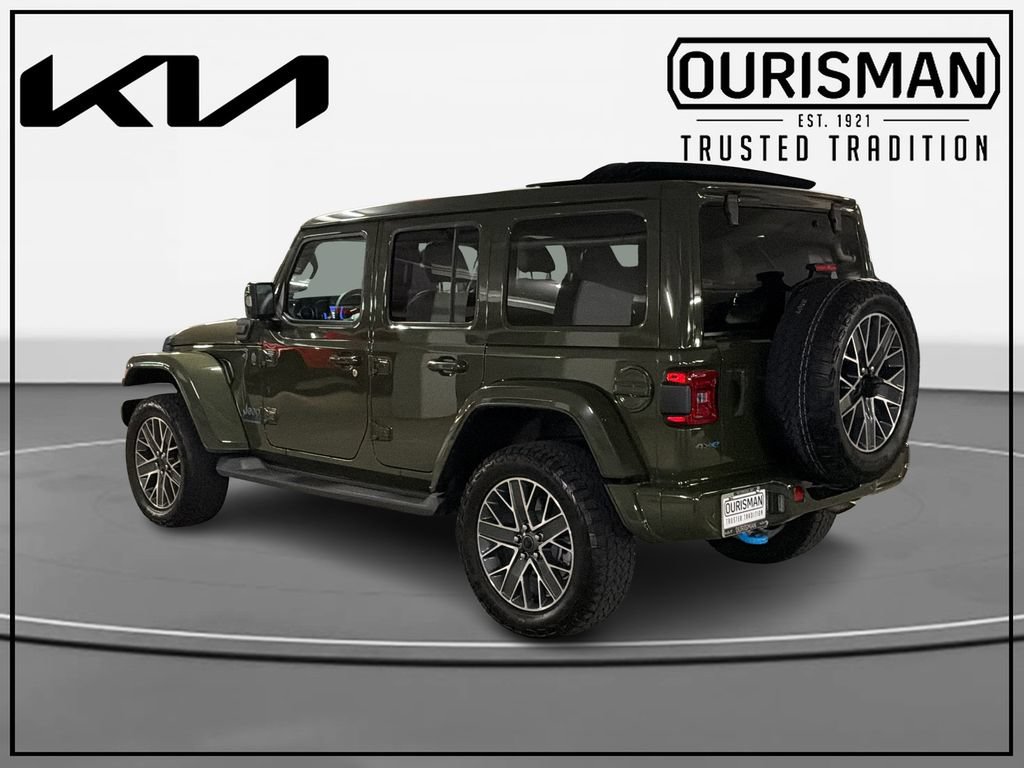 Used 2024 Jeep Wrangler High Altitude AWD/4WD image 3