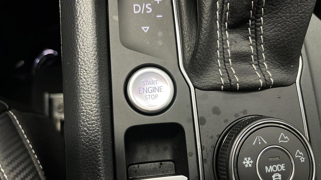 Used 2023 Volkswagen Atlas Cross Sport SE image 21