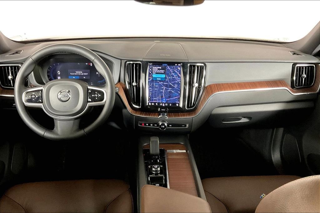 Used 2024 Volvo XC60 T8 Plus w/ Protection Package Premier image 15