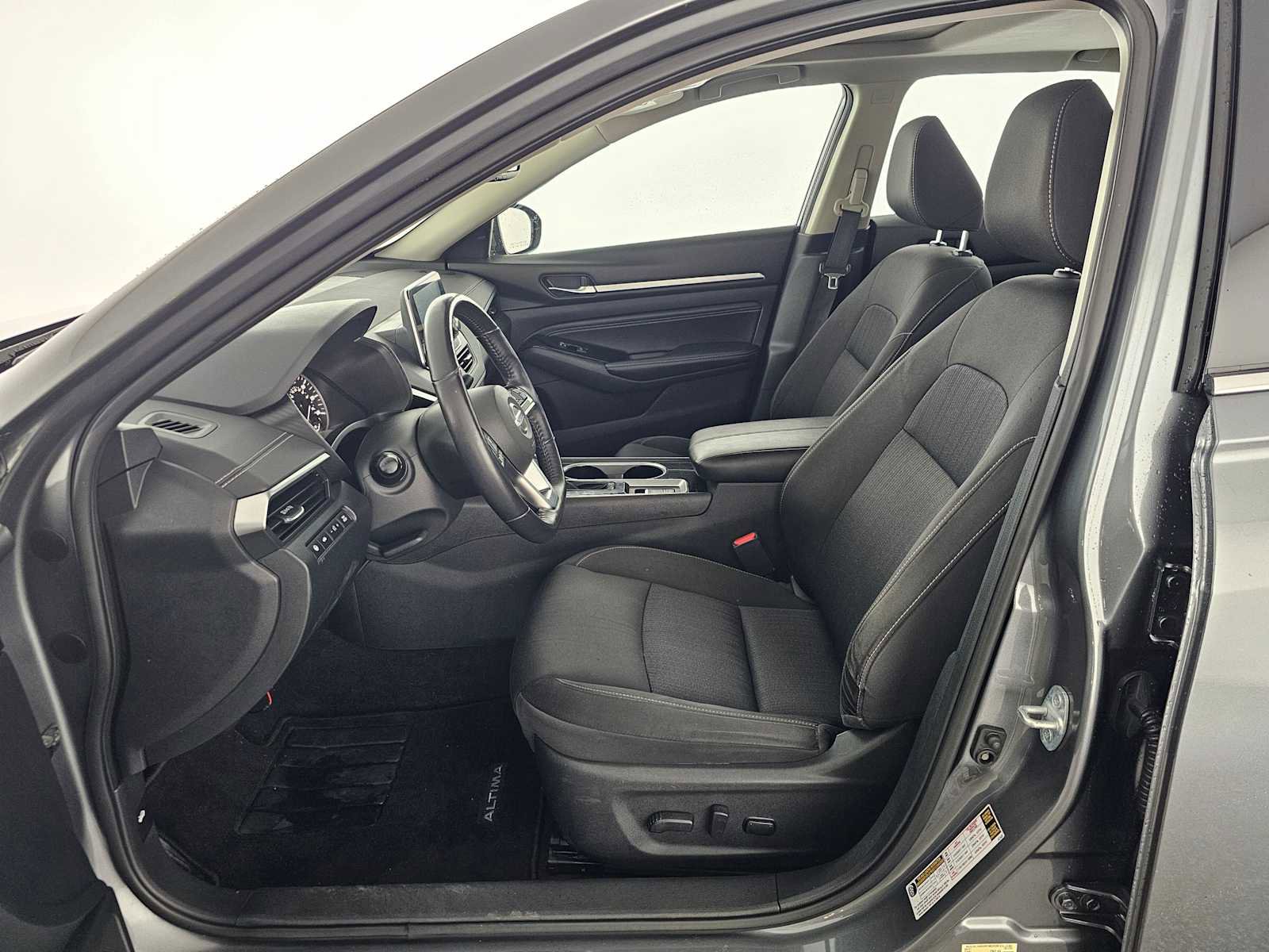 Used 2020 Nissan Altima 2.5 SV image 20