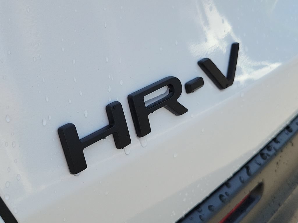 Certified 2027 Honda HR-V Sport image 8