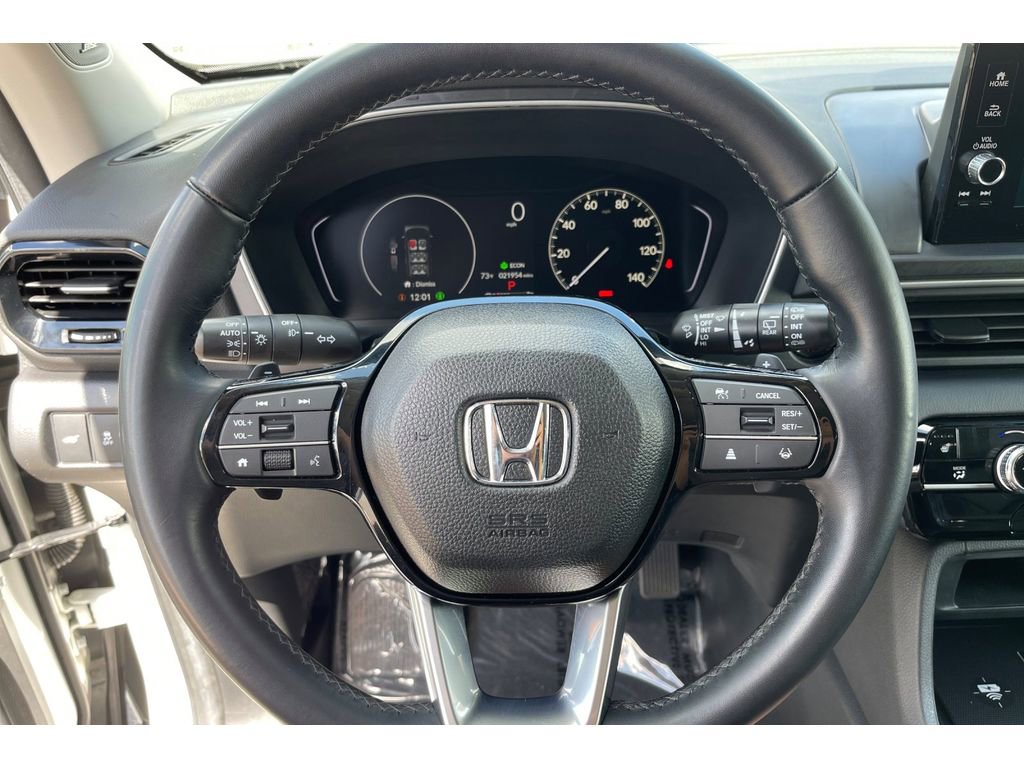 Certified 2025 Honda Pilot Touring image 34