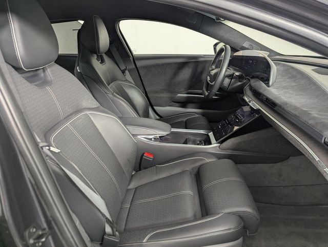 Used 2022 Lucid Air Grand Touring image 26