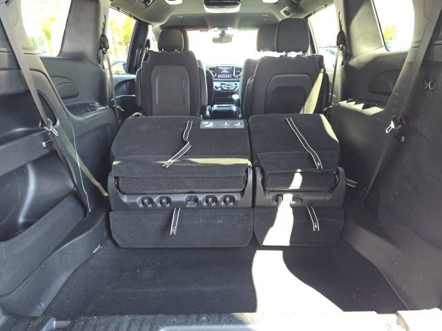 Used 2019 Chrysler Pacifica Touring Plus w/ Advanced Safetytec Group image 37