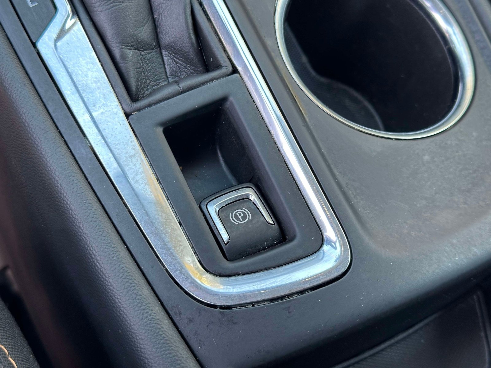 Used 2024 Chevrolet Equinox LT AWD/4WD image 35