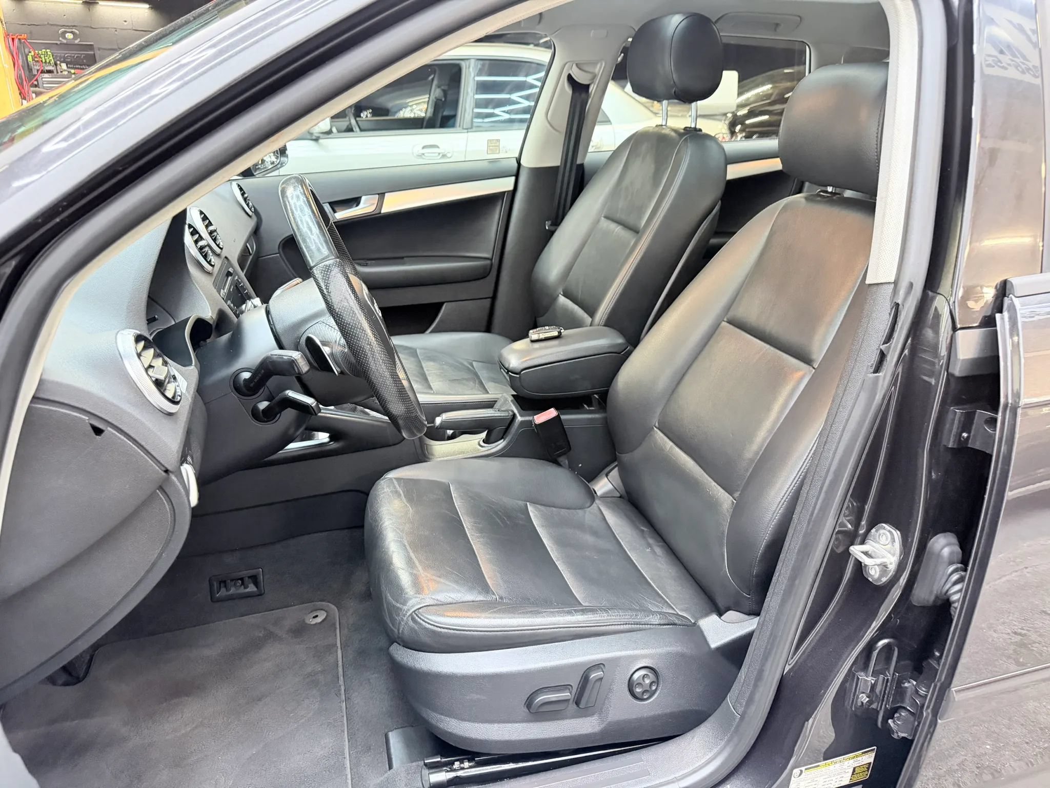 Used 2011 Audi A3 TDI Premium Plus w/ Premium Plus Package FWD image 12