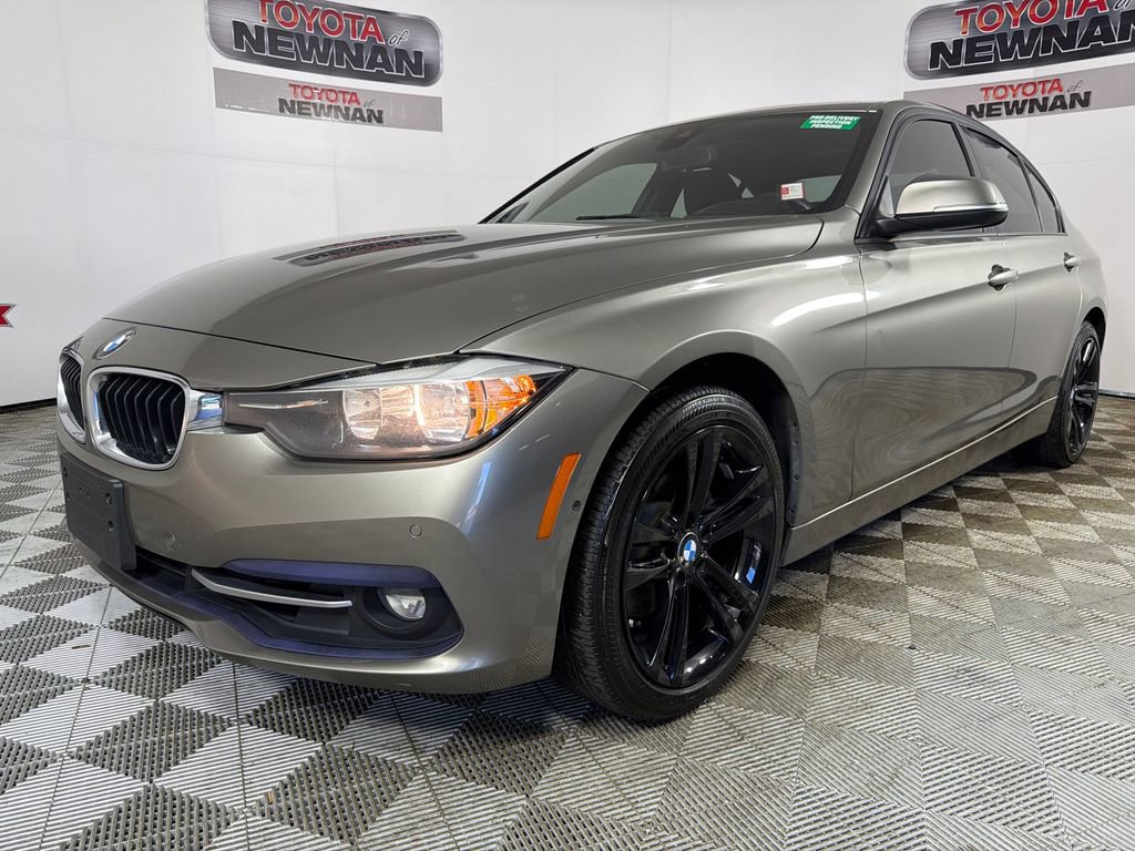 Used 2016 BMW 328i xDrive Sedan AWD/4WD image 9