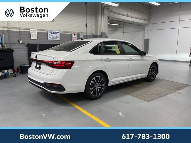 New 2025 Volkswagen Jetta Sport FWD image 4