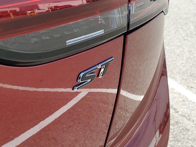 Certified 2023 Buick Envision Preferred w/ Sport Touring Package AWD/4WD image 40