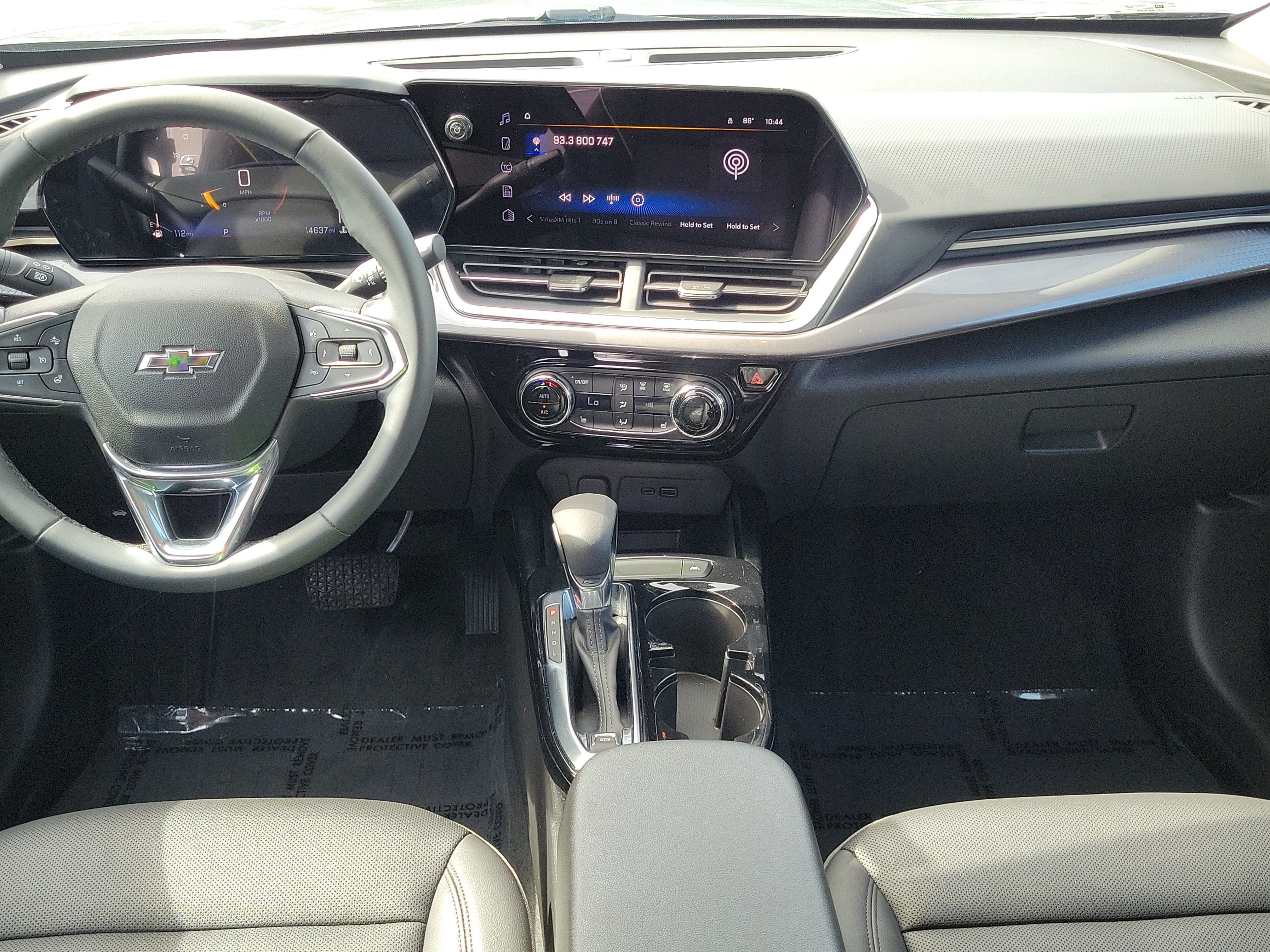 Used 2025 Chevrolet Trax ACTIV w/ Sunroof Package FWD image 16